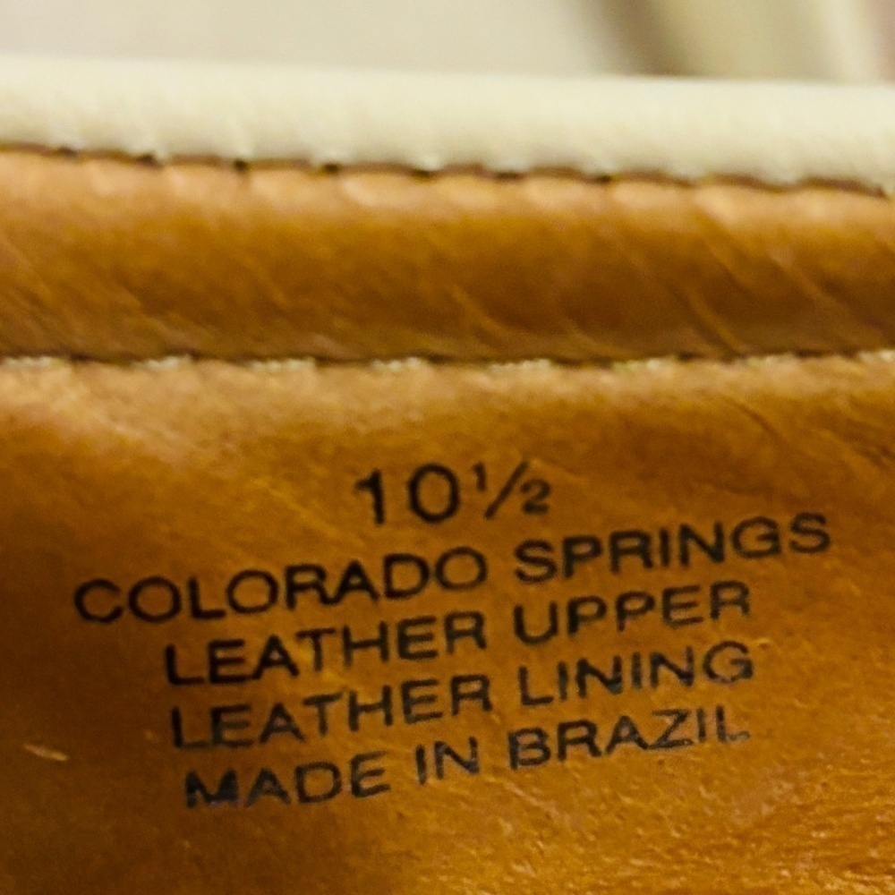 Driver Club USA Cream Leather Loafers - Picture 2 of 9
